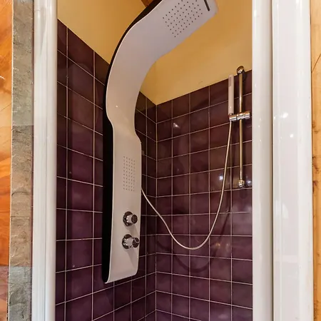 The Luxor - Giacomini Apartment *